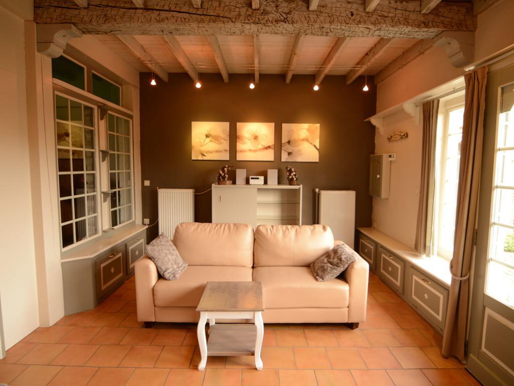 Charming Holiday Home In Zele Near The Forest ภายนอก รูปภาพ
