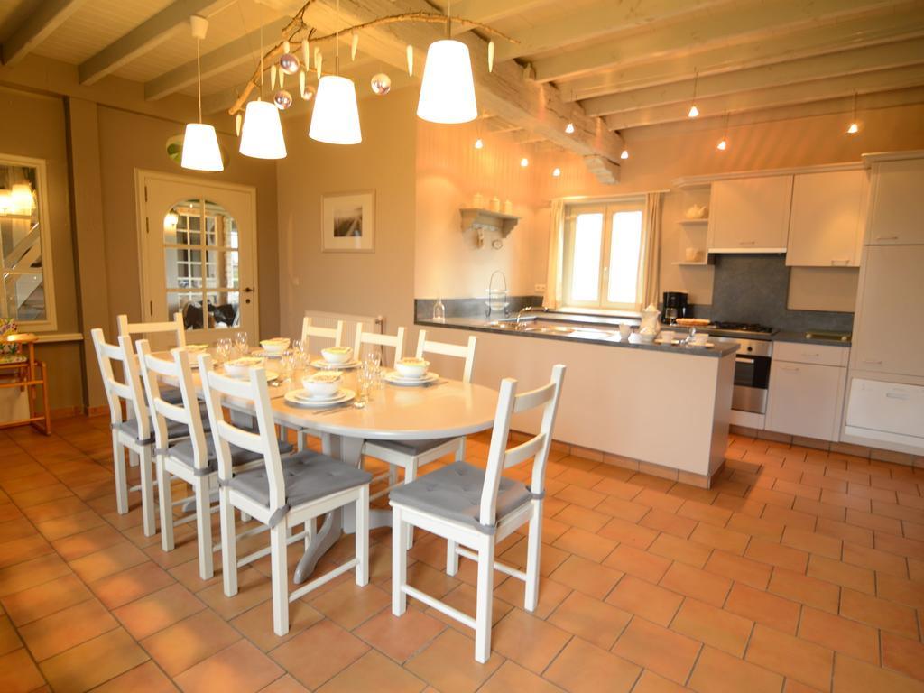 Charming Holiday Home In Zele Near The Forest ภายนอก รูปภาพ